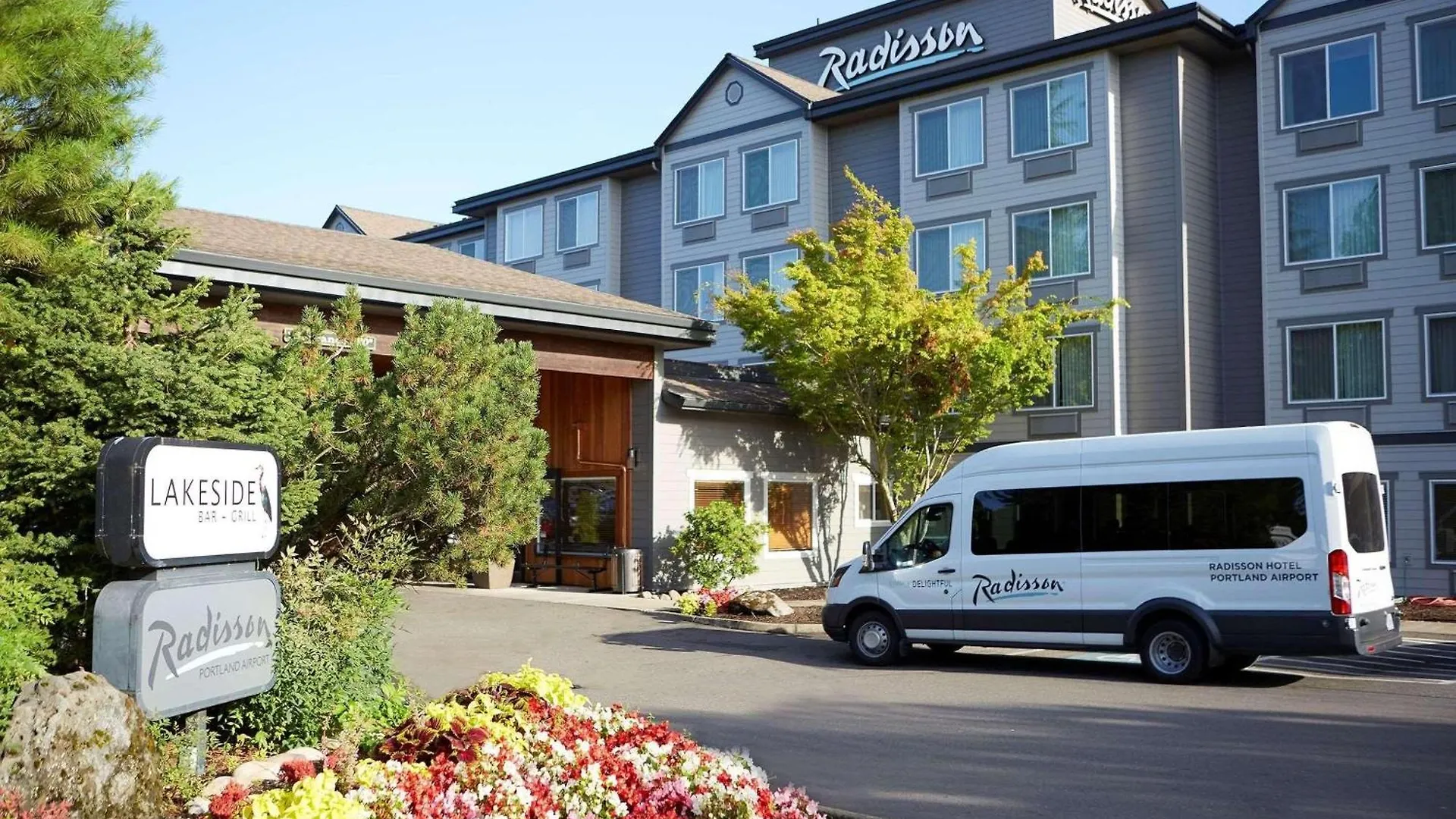 Radisson Hotel Portland Airport location