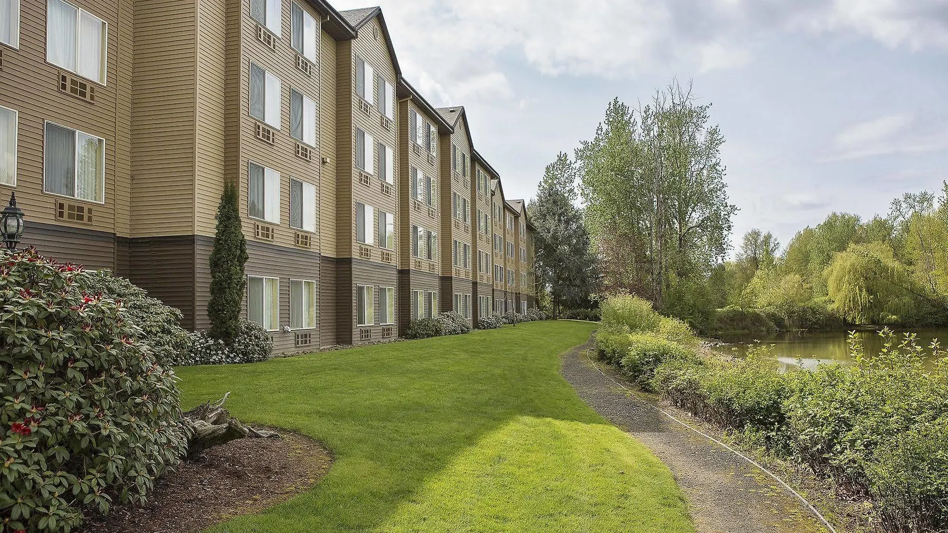 ***  Radisson Hotel Portland Airport United States