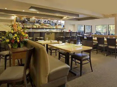 Radisson Hotel Portland Airport